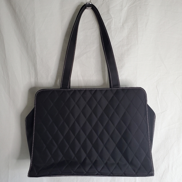 New Mary Kay Zippered Quilted Tote Travel Cosmetic Bag - Picture 2 of 13